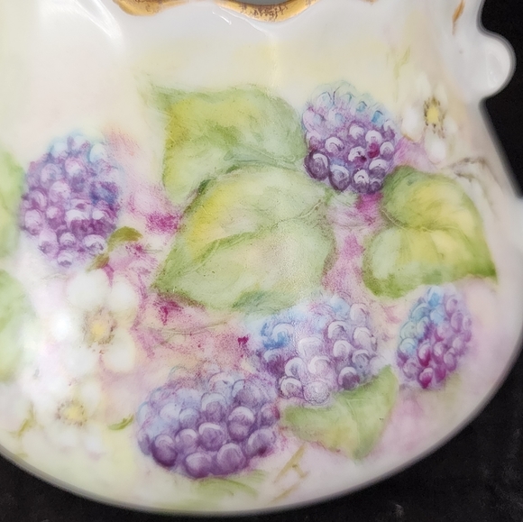 Vtg 1976 Small Scalloped Creamer Pitcher Blackberry Signed - Picture 7 of 12